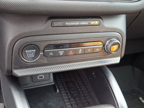 Used 2025 Ford Bronco Sport Outer Banks w/ Outer Banks Tech Package+ AWD/4WD image 17