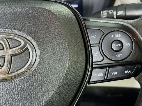 Used 2020 Toyota Corolla LE w/ LE Premium Package FWD image 14