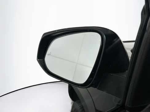 Used 2016 Toyota Tacoma TRD Off-Road image 16