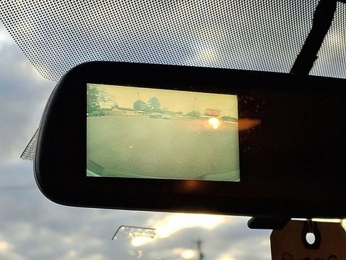 Used 2018 Chevrolet Express 3500 w/ Driver Convenience Package image 19