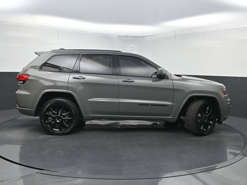 Used 2021 Jeep Grand Cherokee Laredo X RWD image 41