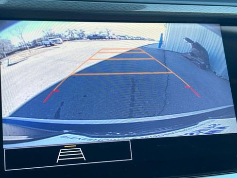 Used 2023 Buick Encore GX Select image 16