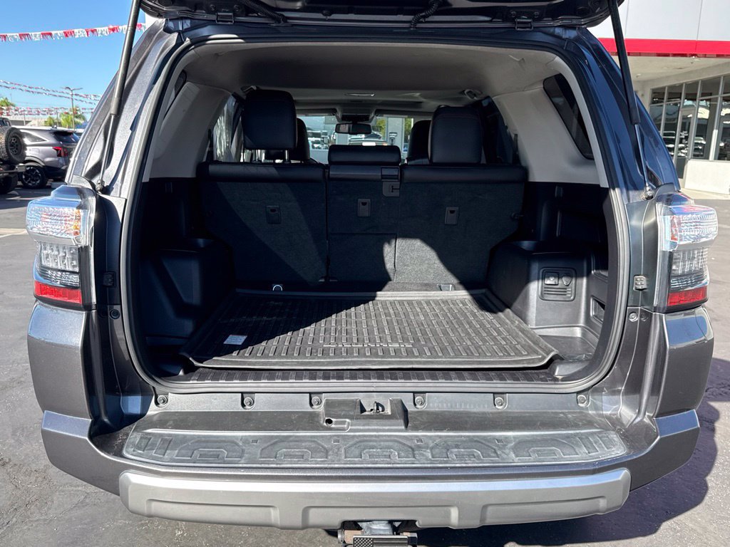 Certified 2019 Toyota 4Runner TRD Off-Road Premium AWD/4WD image 15