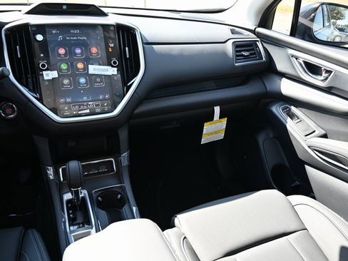 New 2025 Subaru Ascent Limited image 10