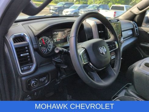 Used 2025 RAM 1500 Laramie AWD/4WD image 10