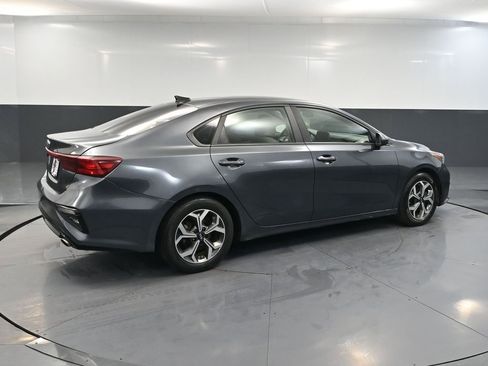 Used 2019 Kia Forte LXS image 5