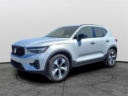 Used 2023 Volvo XC40 B5 Plus w/ Protection Package Premier