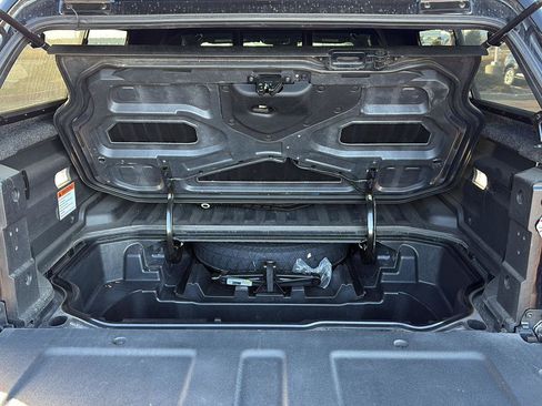 Certified 2025 Honda Ridgeline Black Edition image 8