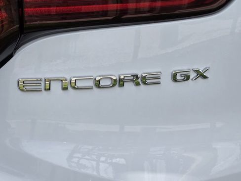 Used 2024 Buick Encore GX Sport Touring FWD image 11