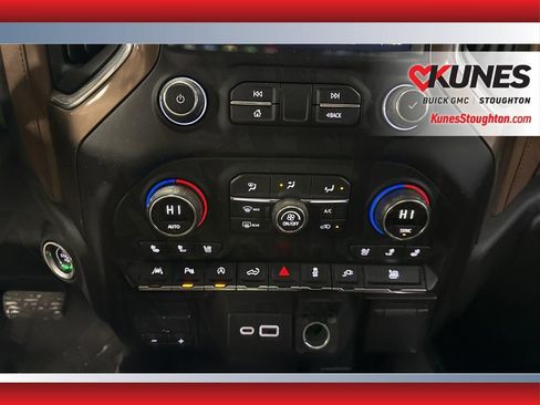 Used 2020 Chevrolet Silverado 1500 High Country image 31