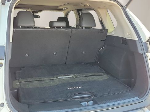 Used 2023 Nissan Rogue Platinum w/ Platinum Premium Package FWD image 7