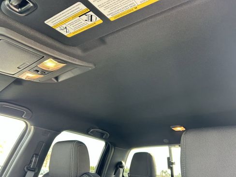 New 2026 Nissan Frontier SV w/ SV Convenience Package image 19