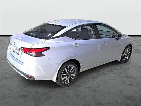 Used 2025 Nissan Versa SV w/ Trunk Package FWD image 4