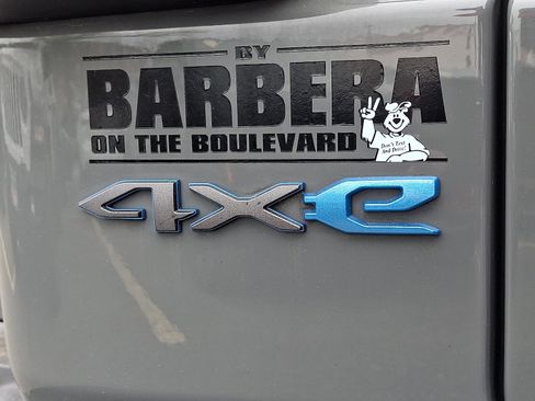 Used 2023 Jeep Wrangler Unlimited AWD/4WD image 30