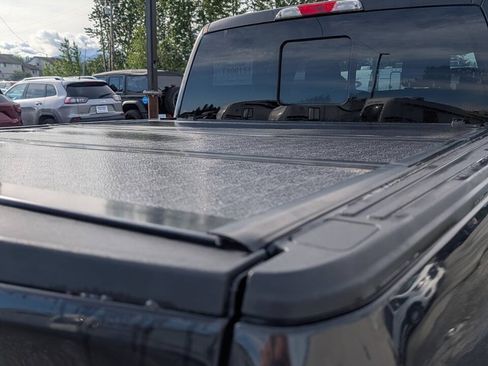 Used 2015 Ford F150 XLT w/ Equipment Group 302A Luxury AWD/4WD image 17