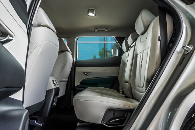 New 2026 Hyundai Tucson SEL FWD image 34