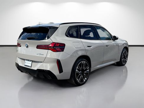 New 2026 BMW X3 xDrive30 w/ Premium Package image 3
