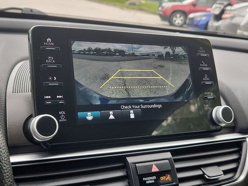 Used 2021 Honda Accord LX image 12