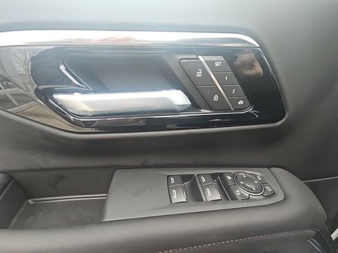 New 2026 Chevrolet Suburban High Country AWD/4WD image 30