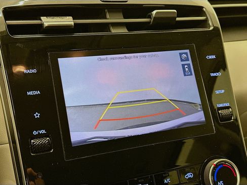 Used 2023 Hyundai Tucson SE image 22