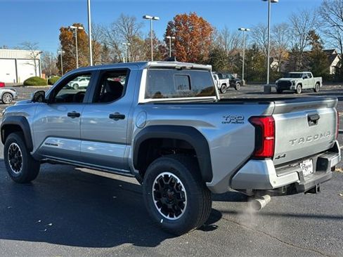 New 2025 Toyota Tacoma TRD Off-Road w/ TRD Off Road Premium Package image 5