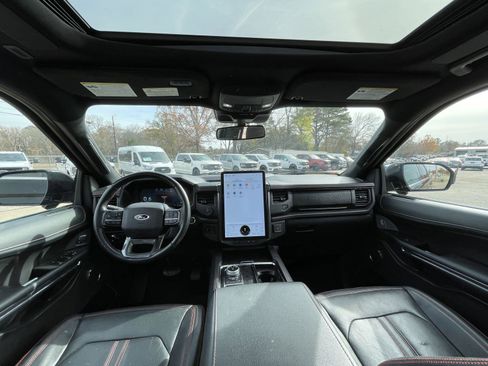 Certified 2022 Ford Expedition Limited image 37