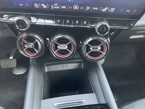 Used 2025 Chevrolet Blazer EV RS w/ Super Cruise Package image 33