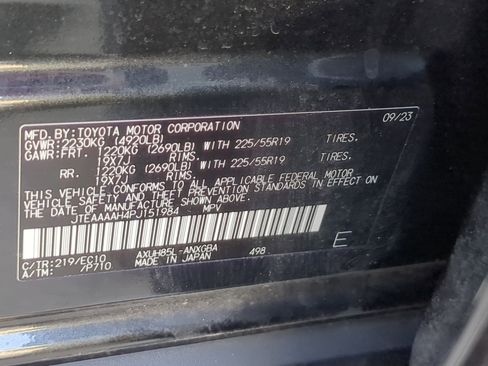 Used 2023 Toyota Venza XLE image 33