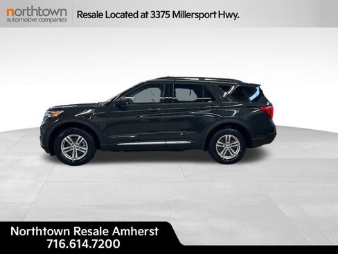 Used 2023 Ford Explorer XLT w/ Equipment Group 202A AWD/4WD image 2