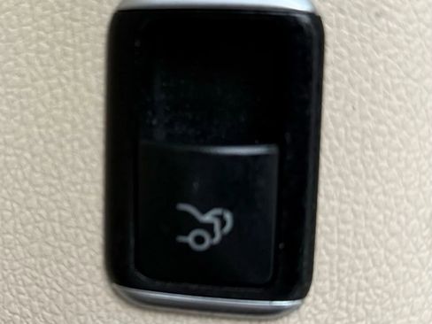 Used 2017 Mercedes-Benz CLA 250 4MATIC image 25