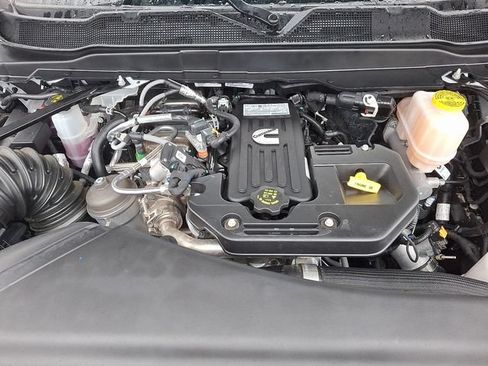 Used 2025 RAM 5500 Tradesman AWD/4WD image 28
