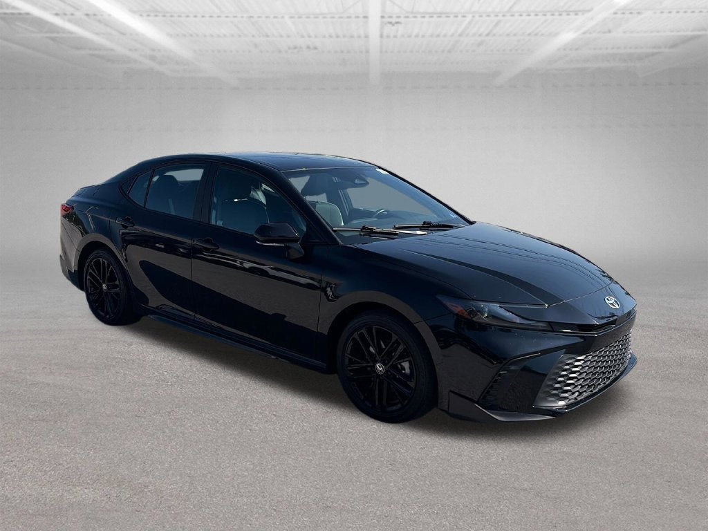Used 2025 Toyota Camry SE FWD image 8