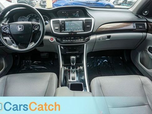 Used 2017 Honda Accord EX-L image 24