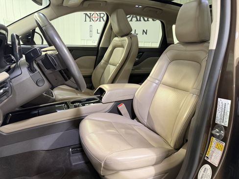 Used 2022 Lincoln Corsair Grand Touring AWD/4WD image 9