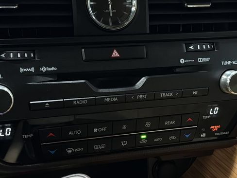Used 2018 Lexus RX 350L AWD image 35