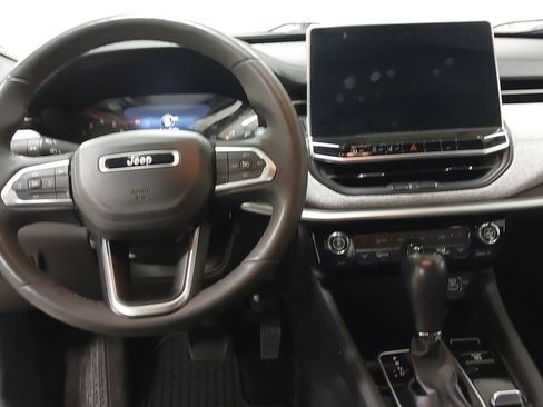 Used 2023 Jeep Compass Latitude w/ Convenience Group AWD/4WD image 26