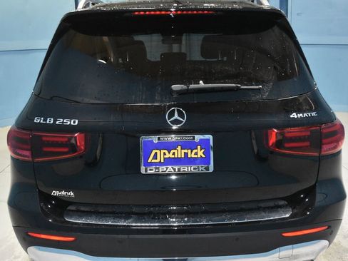 Certified 2025 Mercedes-Benz GLB 250 GLB 250 image 24