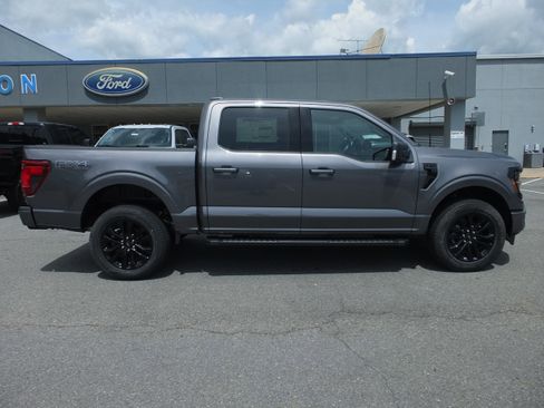New 2025 Ford F150 XLT w/ Equipment Group 302A MID image 2