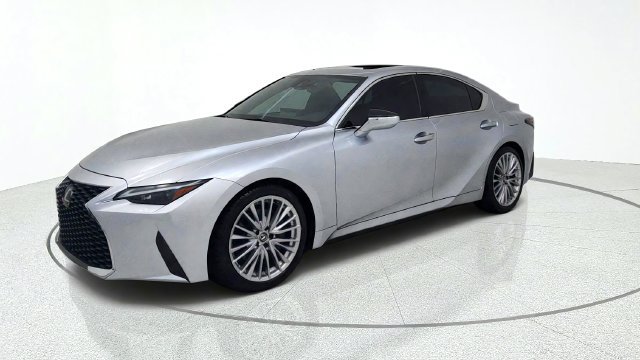 Used 2023 Lexus IS 300 w/ Premium Package RWD image 3