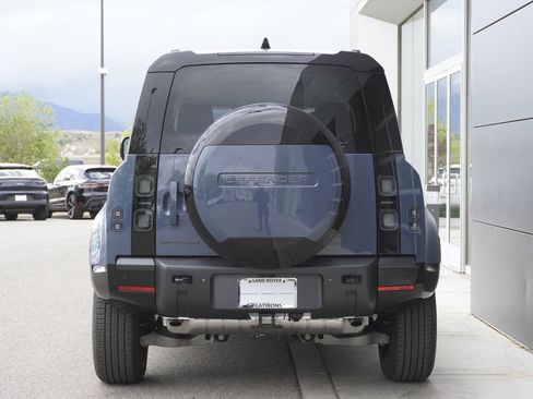 New 2026 Land Rover Defender 110 X-Dynamic SE AWD/4WD image 6