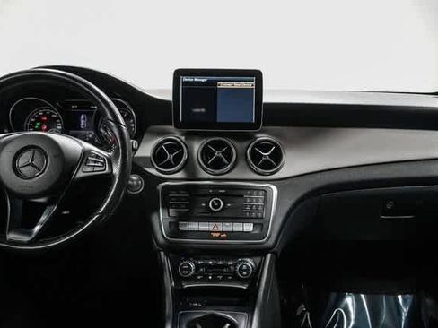 Used 2019 Mercedes-Benz CLA 250 CLA 250 image 13