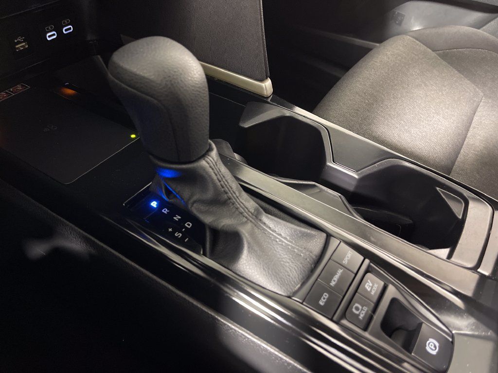 Used 2025 Toyota Camry LE FWD image 22
