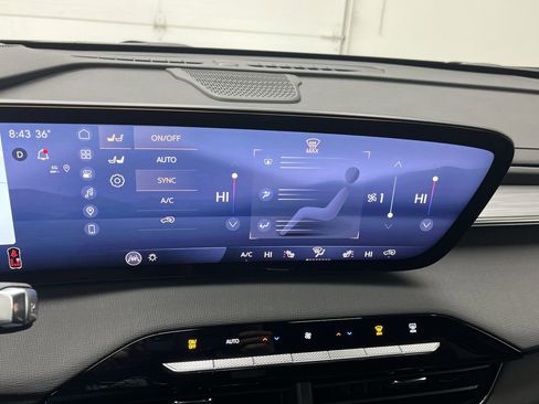 New 2026 Buick Enclave Preferred w/ Power Package image 21