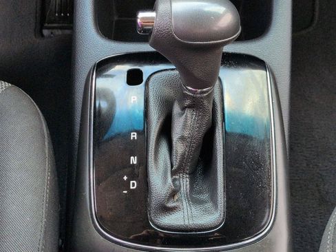 Used 2017 Kia Forte LX FWD image 25