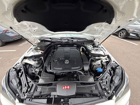 Used 2014 Mercedes-Benz E 350 4MATIC Sedan image 10