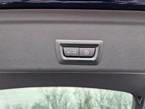 New 2026 BMW X6 M60i image 24