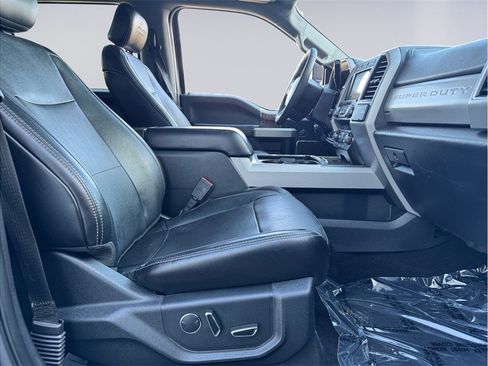 Used 2019 Ford F250 Lariat w/ Lariat Ultimate Package image 26