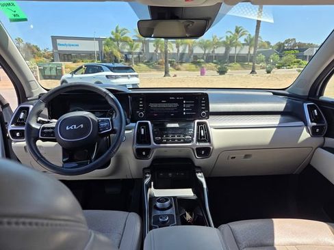 Used 2023 Kia Sorento EX FWD image 14
