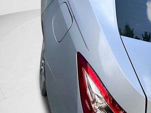 Used 2019 Toyota Corolla LE FWD image 9