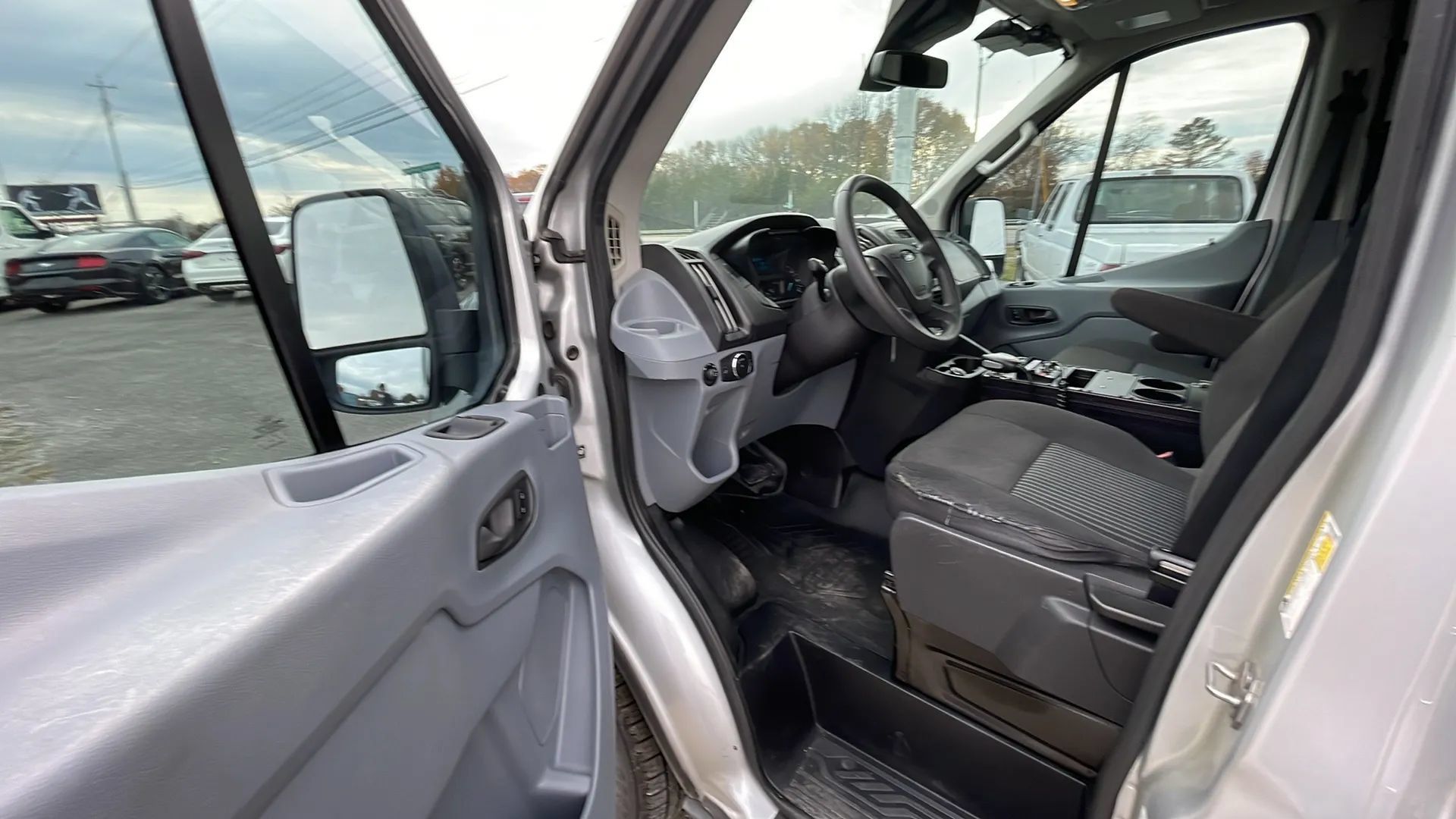 Used 2017 Ford Transit 350 148 Medium Roof RWD image 21